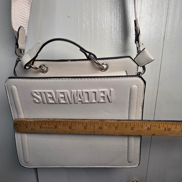 Steve Madden White Embossed Logo Crossbody Bag Adjustable Strap city Scandi Chic - Picture 6 of 14